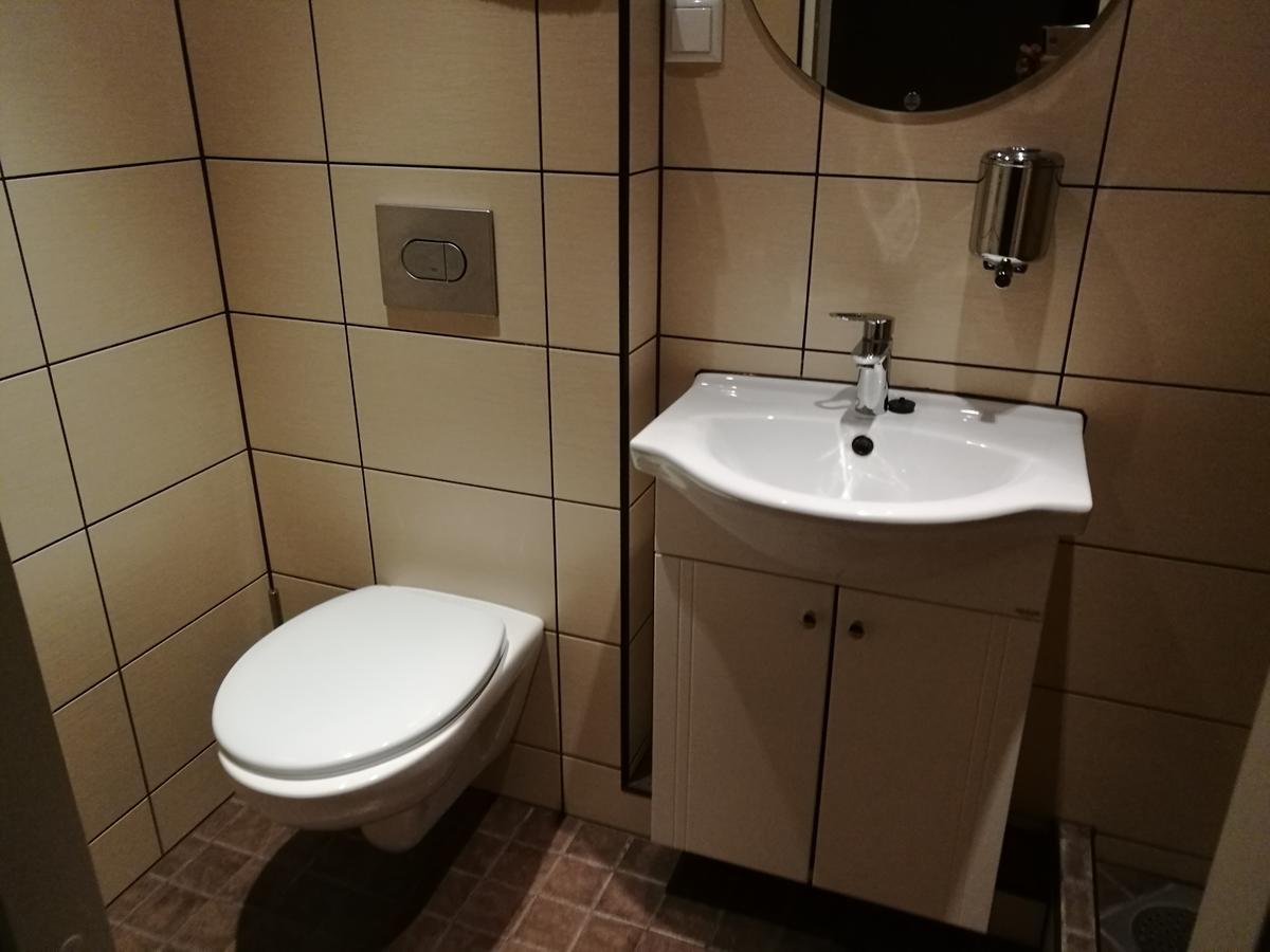 Mahtra Hostel Талин Екстериор снимка